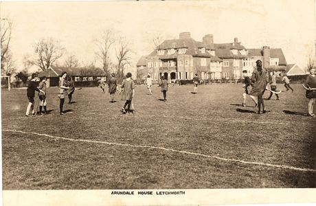 File:Letchworth-school-hockey small.jpg