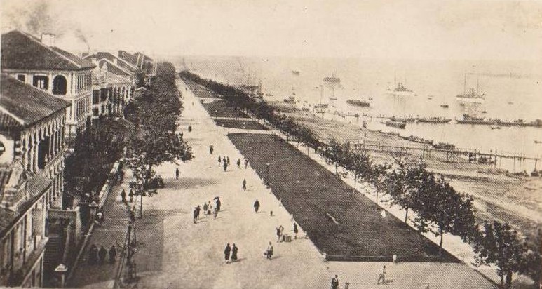 File:Hankow Bund c. 1900.jpg