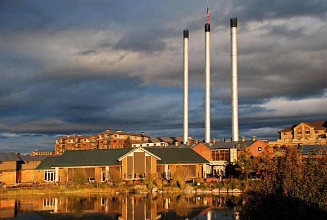 File:Old Mill District Bend.jpg