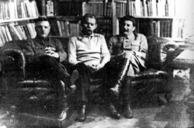 File:Stalin-Gorky-Voroshilov.1931.jpg