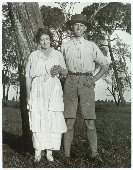 File:Karen Blixen and Thomas Dinesen 1920s.jpg