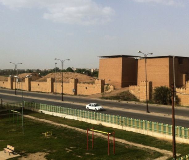 File:Nineveh mashki gate from west.JPG