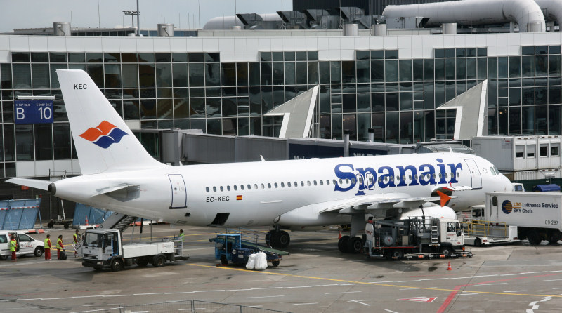 Файл:Spanair Airbus A320.jpg