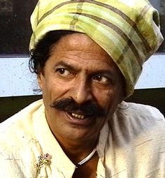 File:Portrait Foto of Artist Mumbiram.jpg