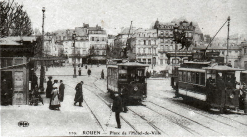 File:Tramway de Rouen - Place de l'Hôtel de ville.jpg