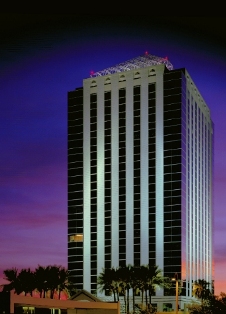 File:3800 Tower.jpg