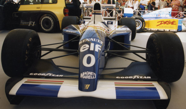 File:Williams Renault FW16.jpg