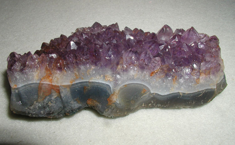 File:Amethyst.bed.750pix.jpg