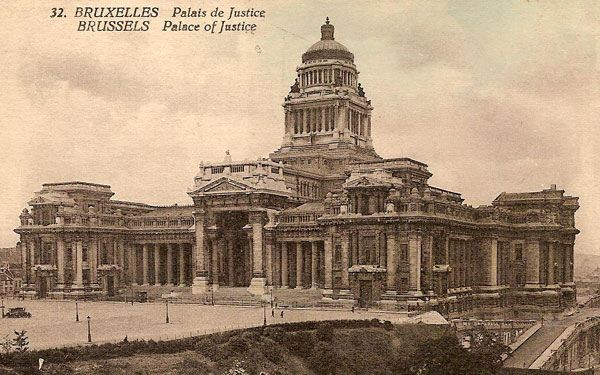 Archivo:Palace of Justice postcard.jpg