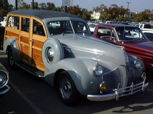 File:Pontiac Woodie.jpg