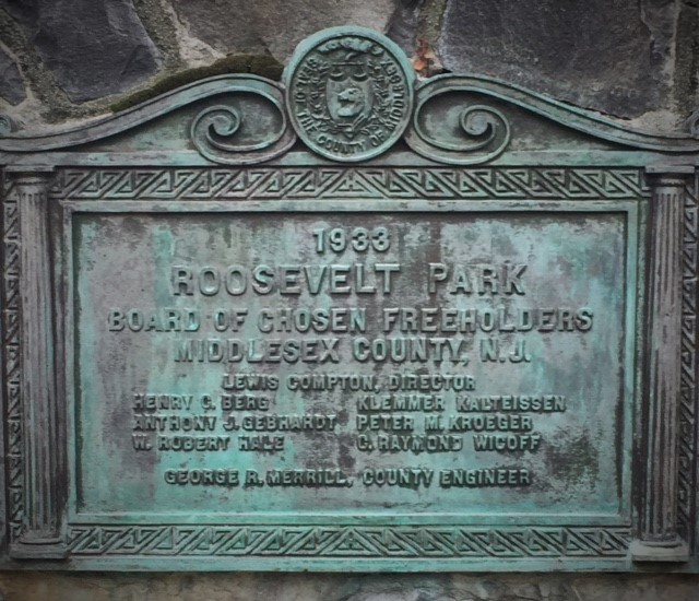 File:RooseveltParkStonemonplaque1933a.jpg