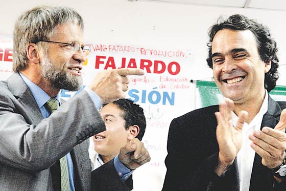 File:Mockus y fajardo.jpg