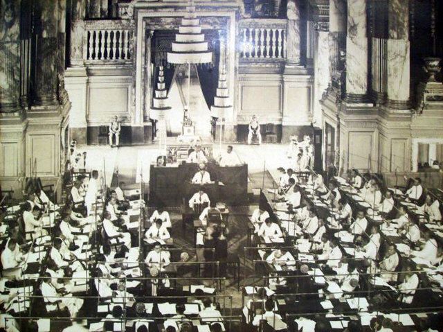 File:Ananta Samakhom Throne Hall Parliament.jpg