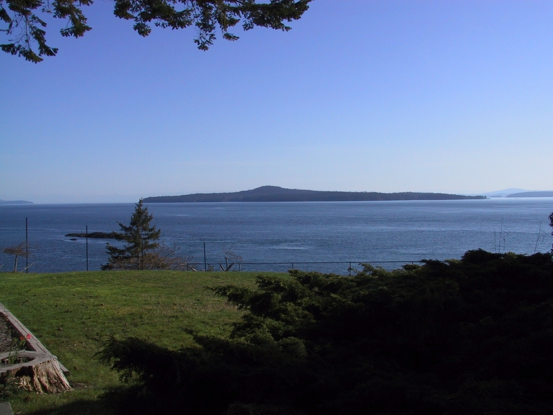 Файл:Pender Island4.jpg