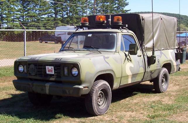 File:Dodge M880 left-front view.jpg