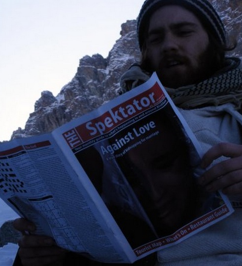 File:Cover of issue two of the Spektator.jpg