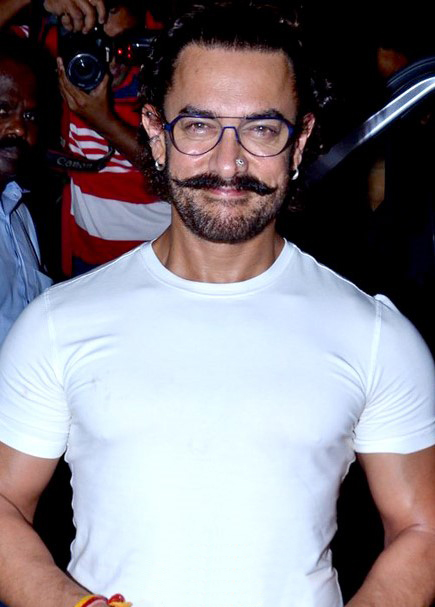 Aamir_Khan_after_a_spa_session_in_Bandra