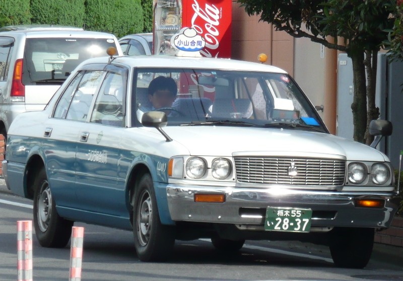 File:Crowntaxi.jpg