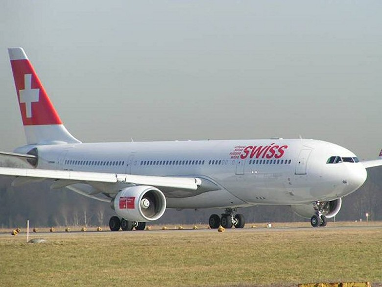 Файл:SWISS A330.jpg