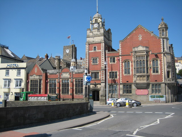 File:Bideford Town Hall - geograph.org.uk - 1357042.jpg