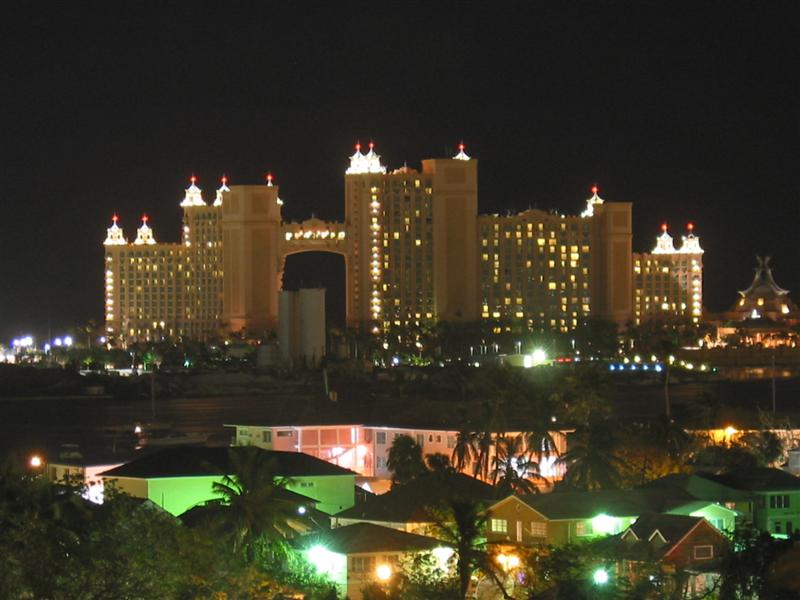 File:Atlantis Hotel, Paradise Island, Bahamas.jpg