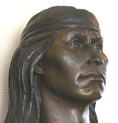 Archivo:Cochise sculpture (Cień).jpg