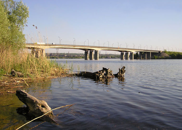 Файл:Kaydacky-bridge Dnipropetrovsk from GOROD.DP.UA.jpg