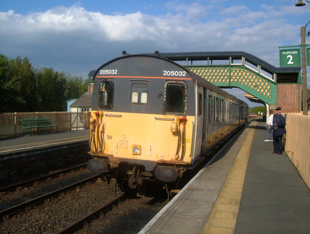 File:Hampshire Unit in Devon! - geograph.org.uk - 679671.jpg