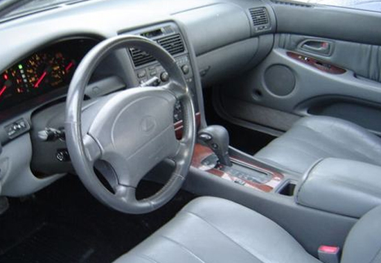 File:Lexus GS 300 JZS147 forward cabin.jpg