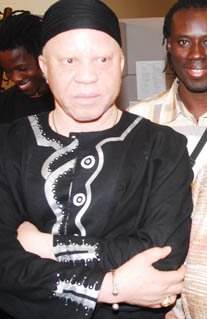 File:Mali Salif Keita2 400.jpg