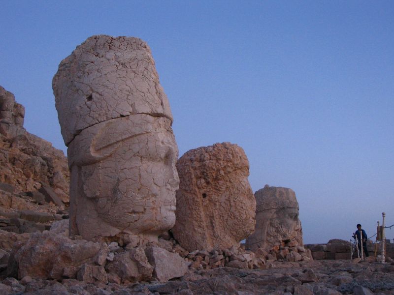 Файл:Mount Nemrut 1.jpg