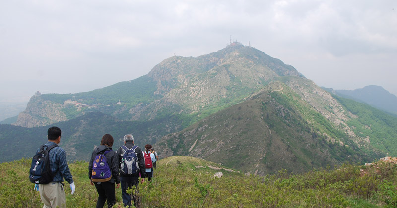 Файл:Dahei Mountain 1, Dalian, China.jpg