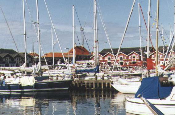 File:Skagen harbour.JPG