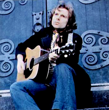 File:Van Morrison (1972).png