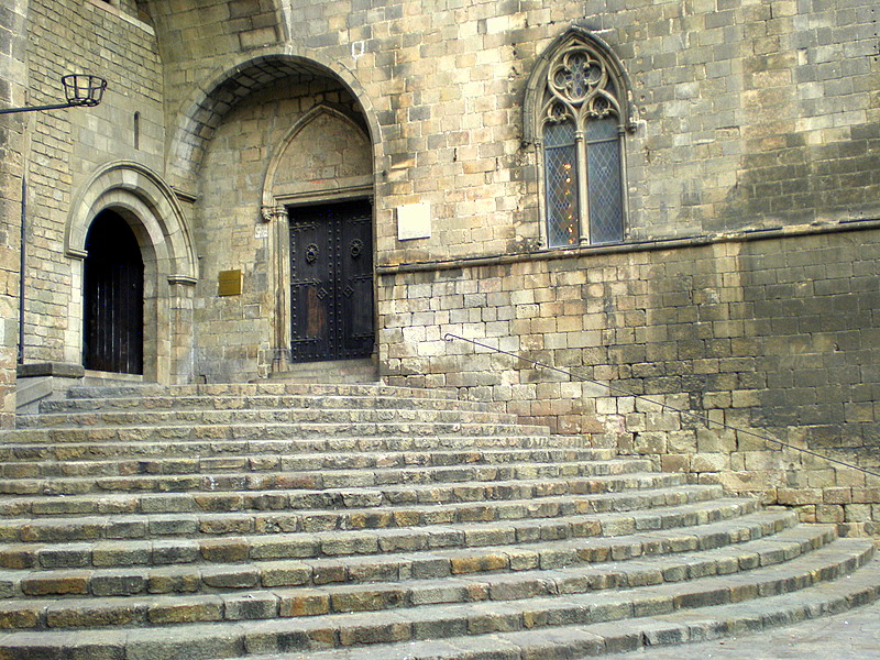 Archivo:Escales del Palau Reial.jpg