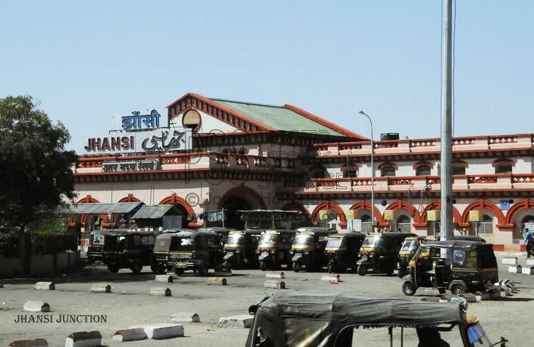 File:Jhansi Junction.jpg