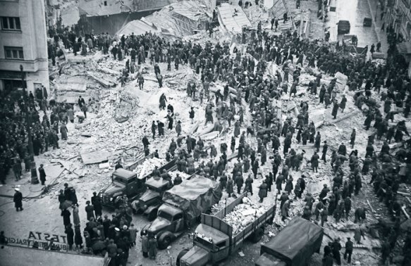 Файл:Iosif Berman - Marele cutremur din anul 1940.jpg