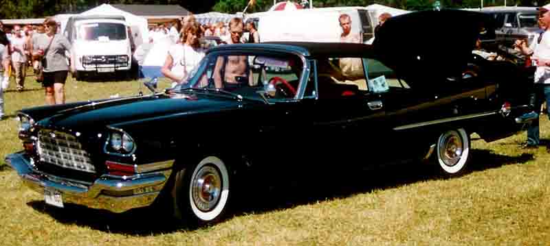 Archivo:Chrysler 300 C 1957.jpg