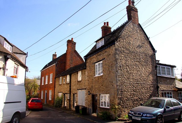 File:Old Botley houses - geograph.org.uk - 1510167.jpg