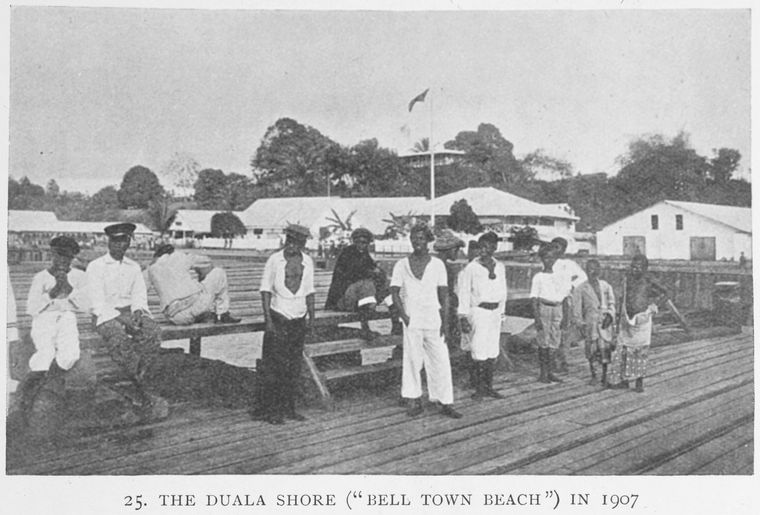 Файл:The Duala shore -Bell Town beach- in 1907.jpg