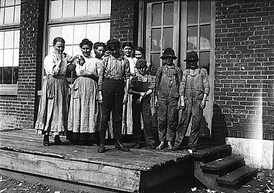 File:Child workers in Sylacauga, Alabama.jpg