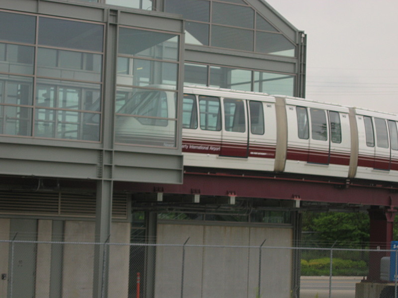 File:Airtrain-newark.jpg