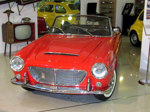 File:Fiat 1200 Convertible 01.jpg