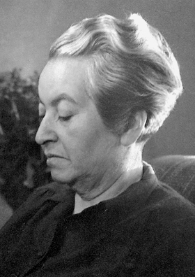 File:Gabriela Mistral 1945.jpg