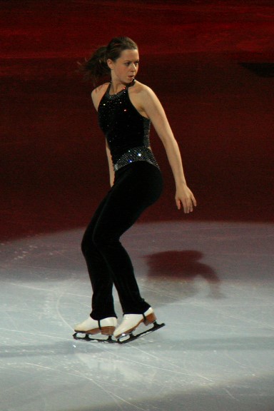 Файл:Emily Hughes Axel - 2006 Skate America.jpg