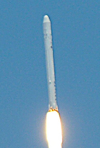 Файл:Falcon 9 launch (cropped).jpg