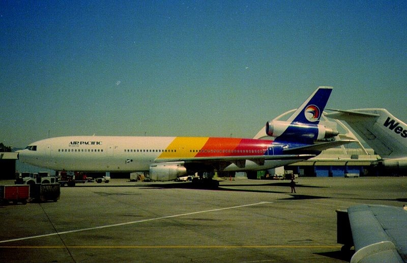 Archivo:McDonnell Douglas DC-10-30, Air Pacific AN0066978.jpg