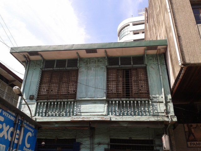 Файл:San Nicolas, Manila Ancestral Houses (8).jpg