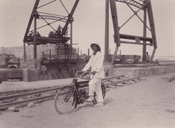 File:Youssef Aftimus - Upper Egypt - 1903.gif