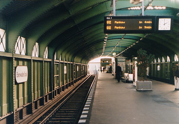 File:Berlin U-Bahnhof Eberswalder Straße 2001.jpg